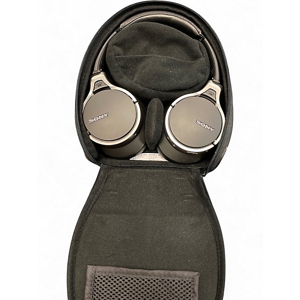 Used Sony MDR 10RNC Headphones