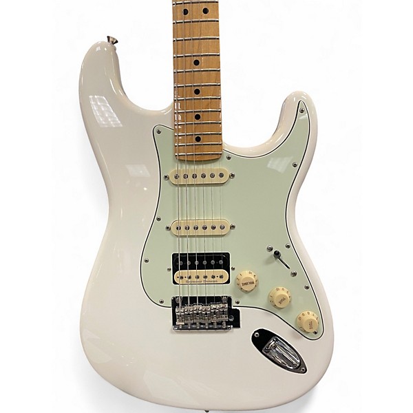 Used Fender PLAYER STRATOCASTER 75TH ANNIVERSARY Polar White Solid Body Electric Guitar