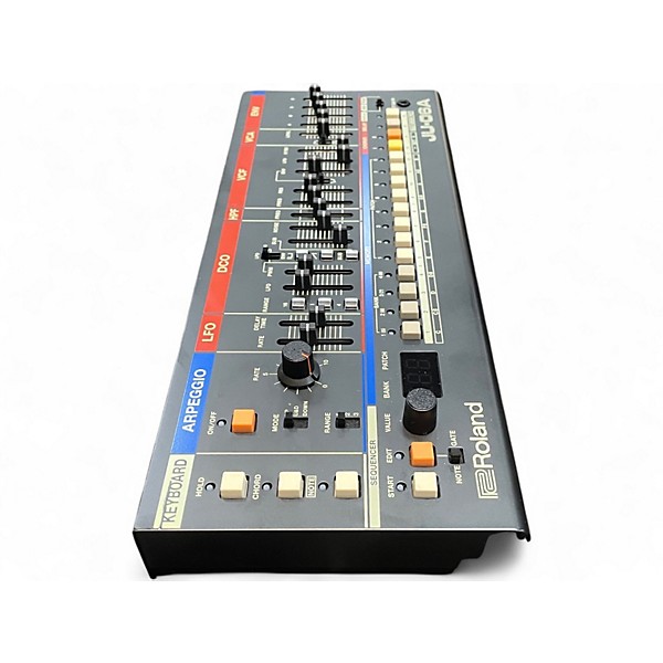 Used Roland JU-06A Synthesizer