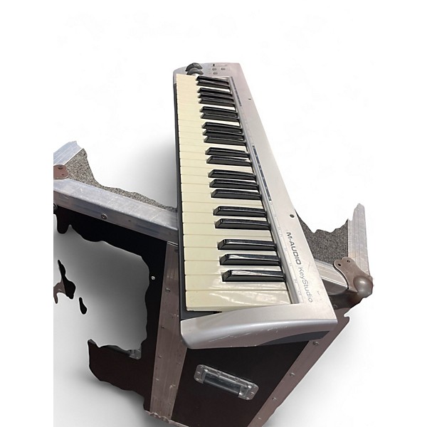 Used M-Audio KEY STUDIO