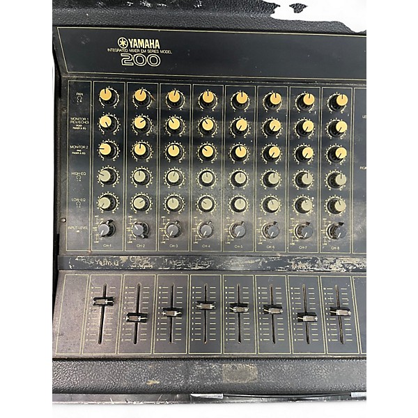Used Yamaha EM200 Line Mixer