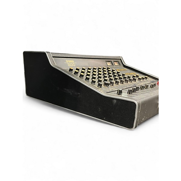 Used Yamaha EM200 Line Mixer