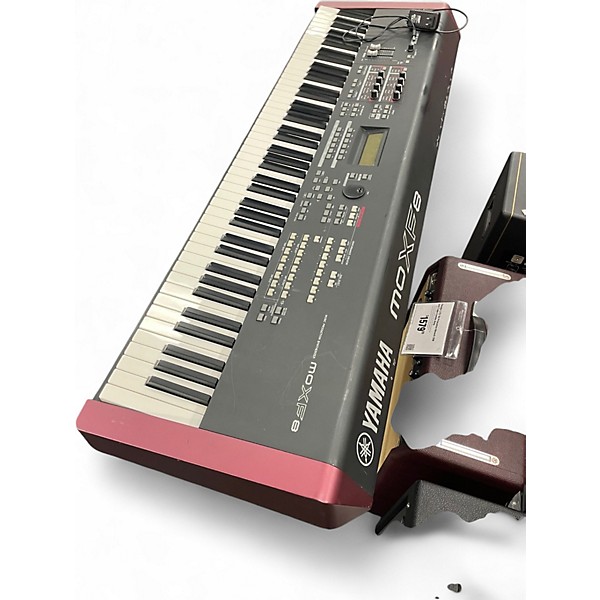 Used Yamaha MOXF8 88 Key Keyboard Workstation