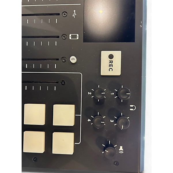 Used RODE RODECASTER PRO Audio Interface