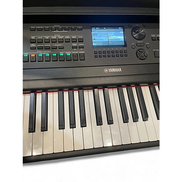 Used Yamaha DGX670 88 KEY