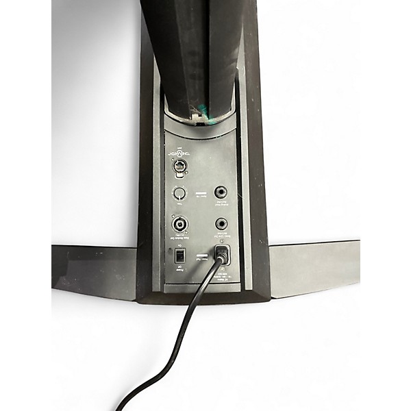 Used Bose L1 Model II W/B2 Powered Speaker