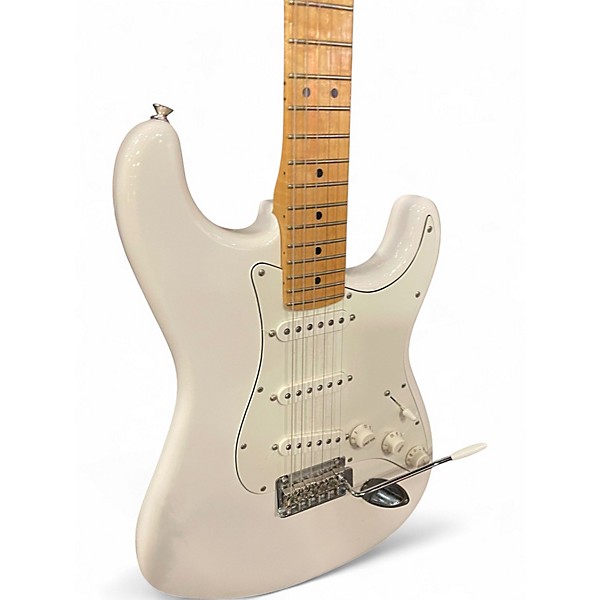 Used Fender Player Stratocaster Polar White Solid Body Electric Guitar