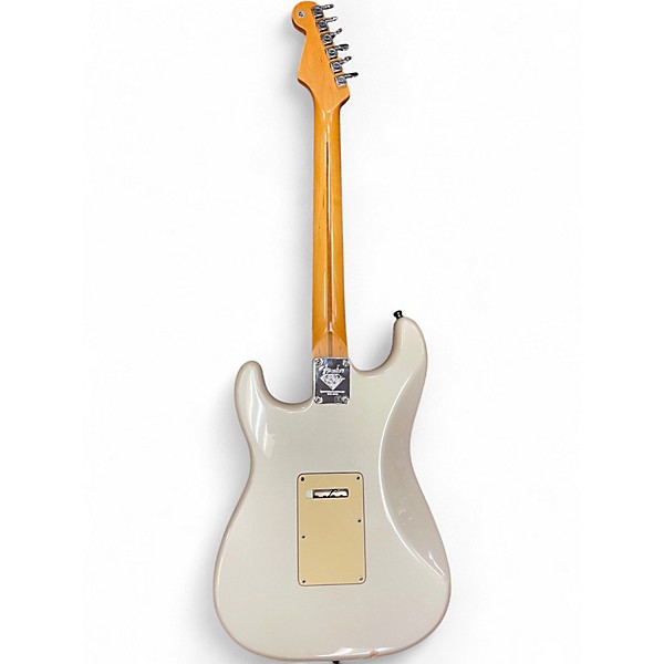 Used 2006 Fender 60TH ANNIVERSARY STANDARD STRATOCASTER Blizzard Pearl Solid Body Electric Guitar
