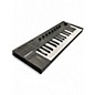 Used Native Instruments komplete kontrol m32 MIDI Controller