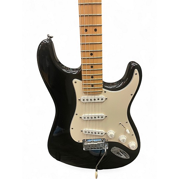 Used 2003 Fender American Standard Stratocaster Black Solid Body Electric Guitar