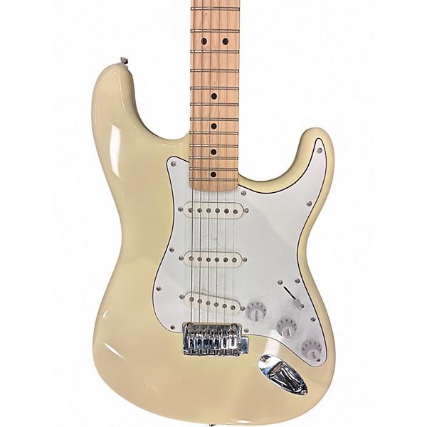 Used Squier Affinity Stratocaster Alpine White Solid Body Electric Guitar