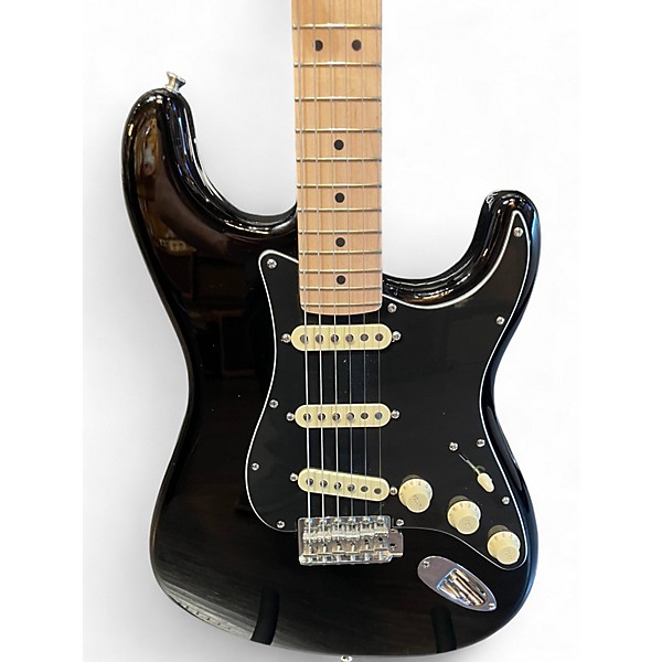 Used Fender Artist Series Eric Clapton Stratocaster Black Solid Body Electric Guitar