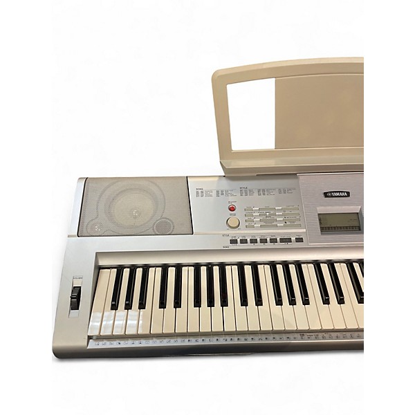 Used Yamaha DGX-203 Digital Piano