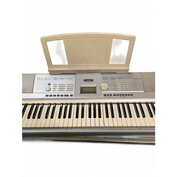 Used Yamaha DGX-203 Digital Piano