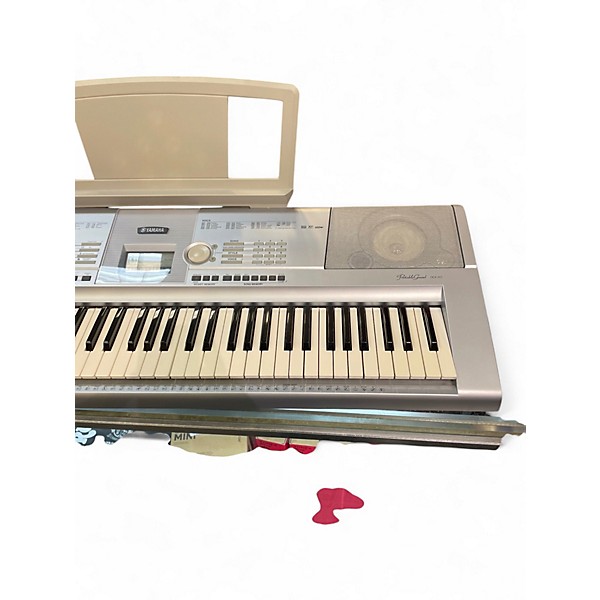 Used Yamaha DGX-203 Digital Piano