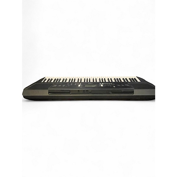 Used Yamaha PSREW300 76 Key Portable Keyboard