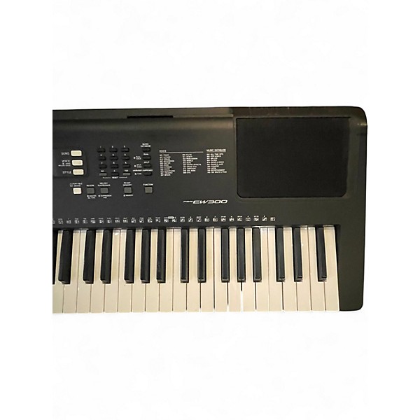 Used Yamaha PSREW300 76 Key Portable Keyboard