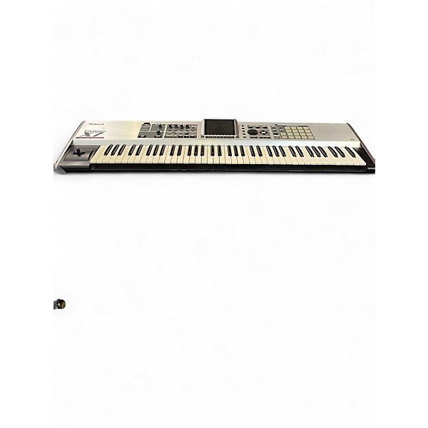 Used Roland Fantom X7 Keyboard Workstation