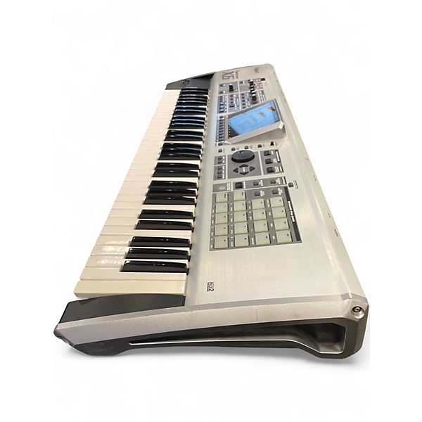 Used Roland Fantom X6 Keyboard Workstation