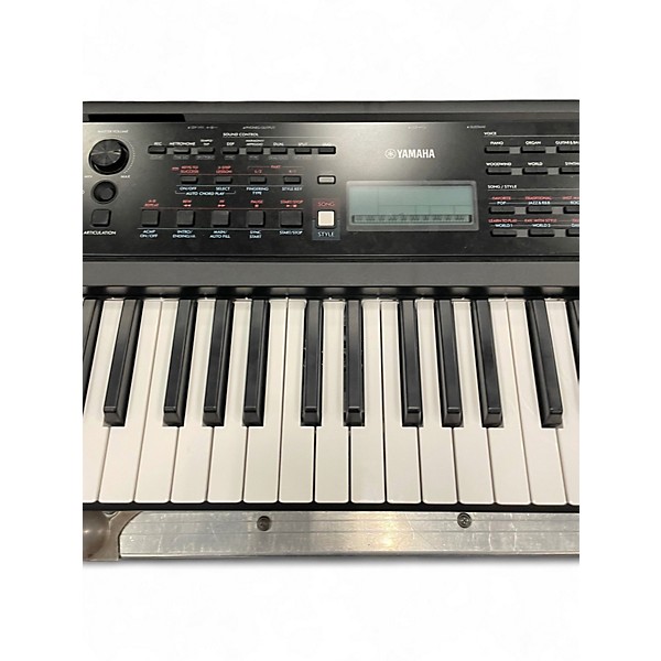 Used Yamaha PSR-E383 Digital Piano