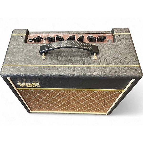 Used VOX V9168R Pathfinder 15R 15W 1X8 Guitar Combo Amp