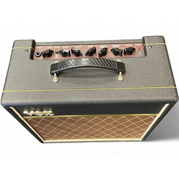 Used VOX V9168R Pathfinder 15R 15W 1X8 Guitar Combo Amp