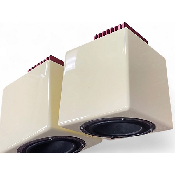 Used Avantone MIXCUBE PAIR Powered Monitor