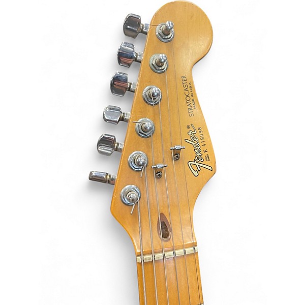 Used 1987 Fender American Standard Stratocaster Buttercream Solid Body Electric Guitar