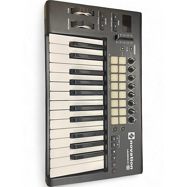 Used Novation Launchkey 25 Key MIDI Controller