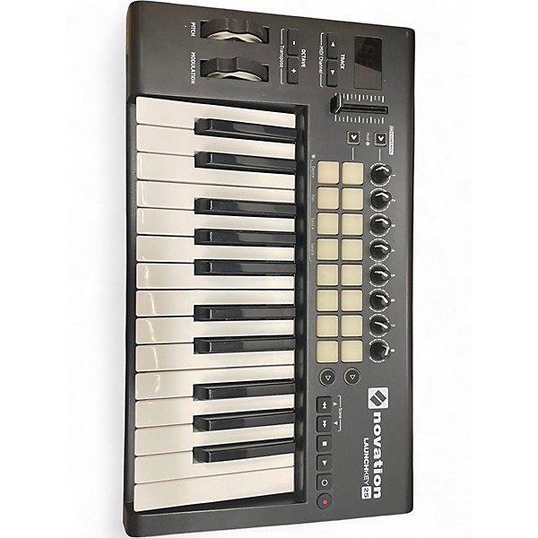 Used Novation Launchkey 25 Key MIDI Controller
