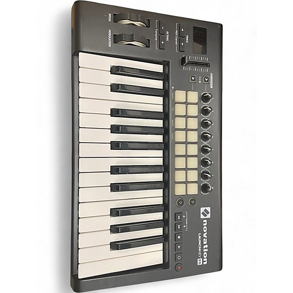 Used Novation Launchkey 25 Key MIDI Controller
