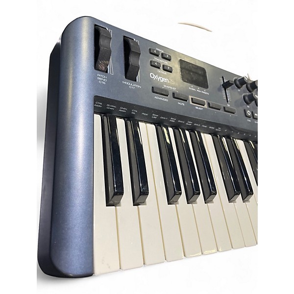 Used M-Audio Oxygen 25 Key MIDI Controller