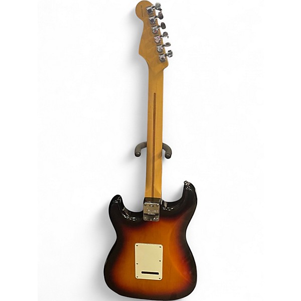 Used 2000 Fender AMERICAN STRATOCASTER 3 Color Sunburst Solid Body Electric Guitar