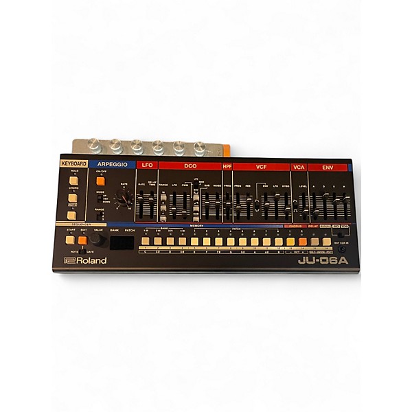 Used Roland JU-06A Boutique JUNO-60 & JUNO-106 Synthesizer Module Synthesizer