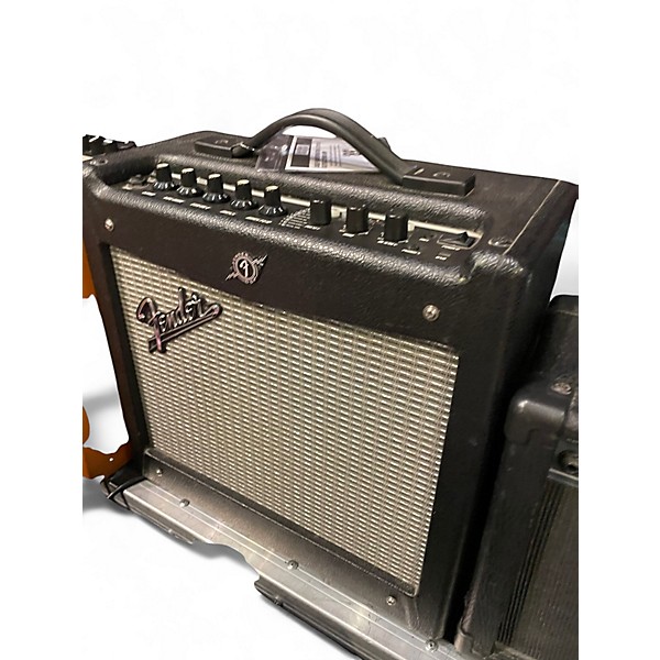 Used Fender Mustang I V2 20W 1X8 Guitar Combo Amp