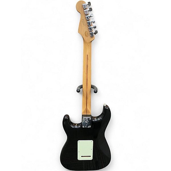 Used Fender DELUXE EDITION PLAYER STRATOCASTER ROASTED Black Solid Body Electric Guitar