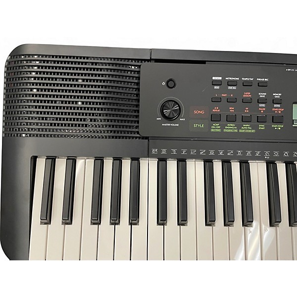Used Yamaha PSRE283 Portable Keyboard