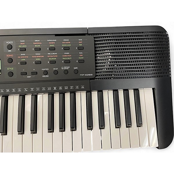 Used Yamaha PSRE283 Portable Keyboard