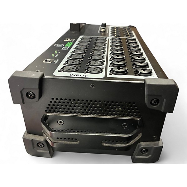 Used Mackie dl32s Digital Mixer