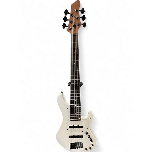 Used Ibanez Mode MDM1006 White Electric Bass Guitar