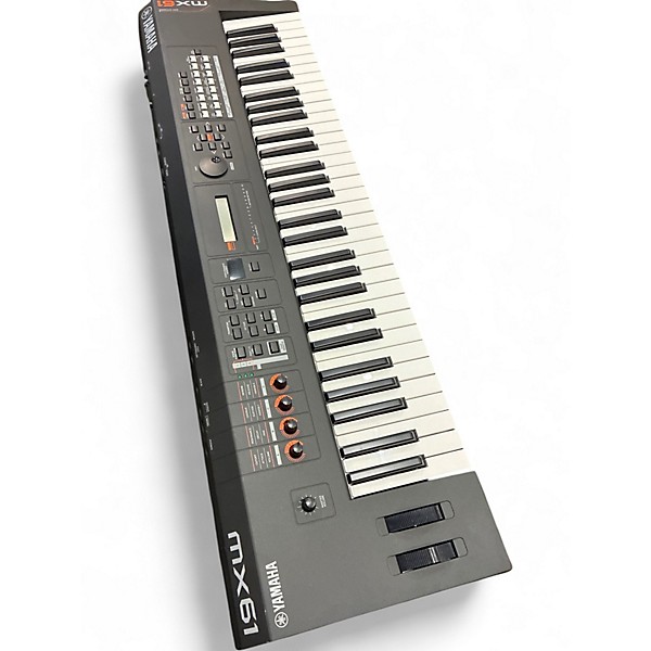 Used Yamaha MX61 61 Key Keyboard Workstation