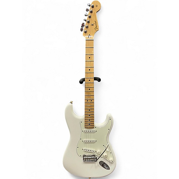 Used Fender Player Stratocaster Polar White Solid Body Electric Guitar