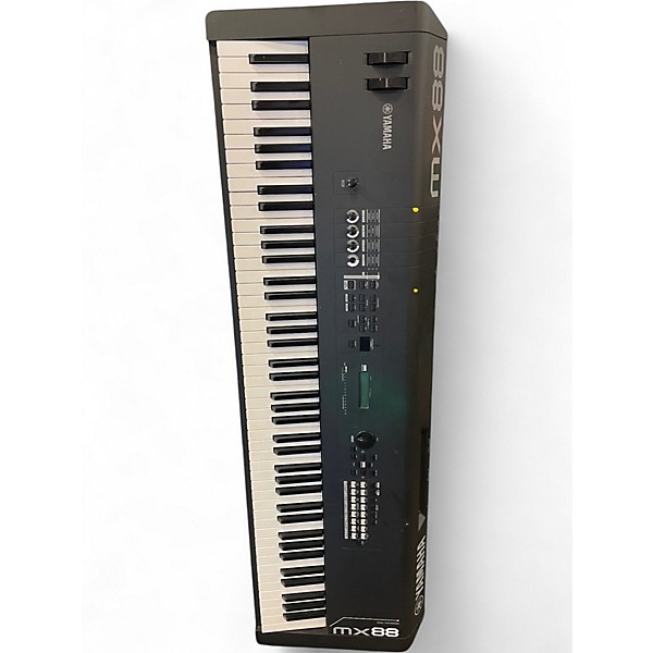 Used Yamaha MX88 Synthesizer