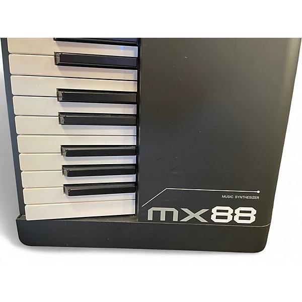 Used Yamaha MX88 Synthesizer