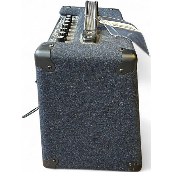 Used Roland KC220 Keyboard Amp