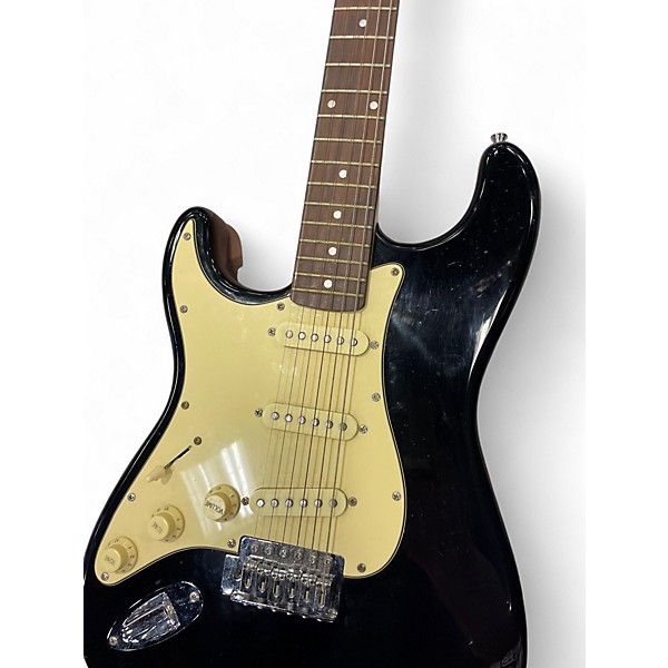 Used Stagg LEFT HAND STRAT BLACK Electric Guitar