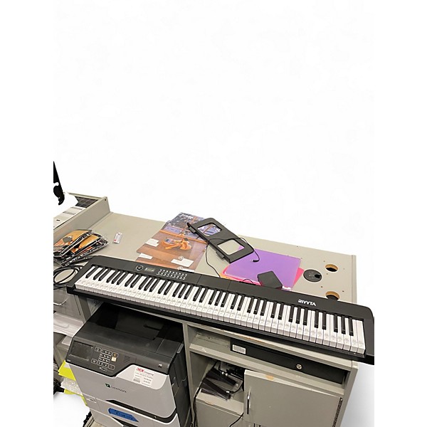 Used Rivvta 88 KEY KEYBOARD