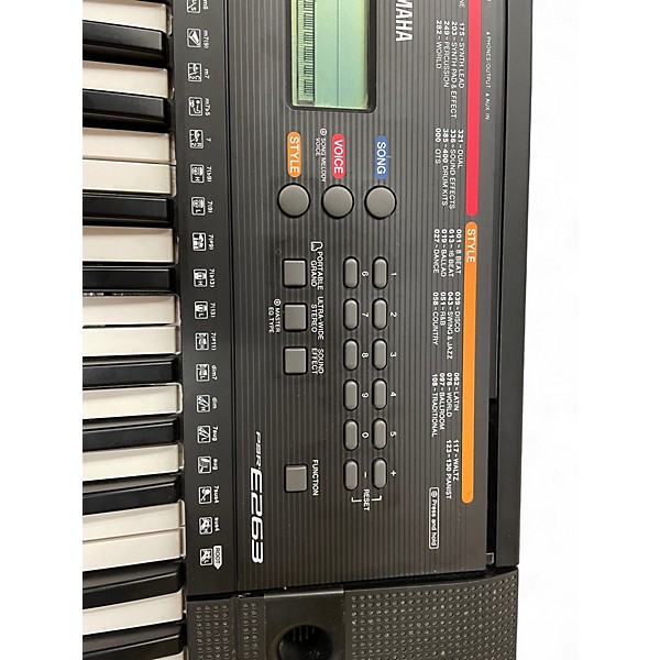 Used Yamaha PSRE263 61 Key Portable Keyboard