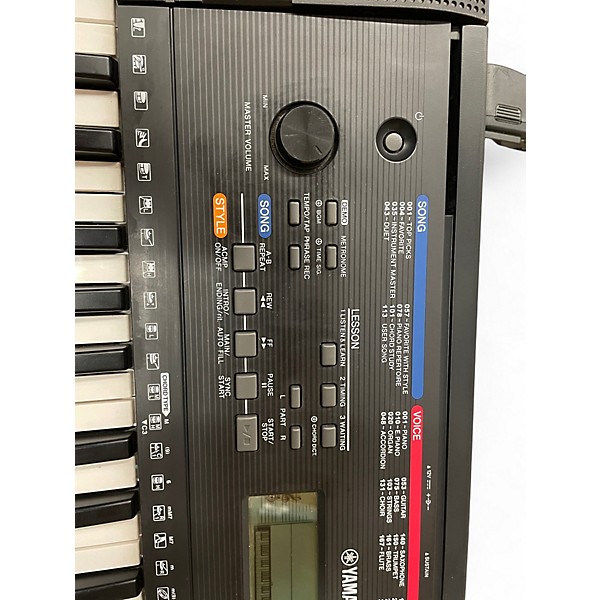 Used Yamaha PSRE263 61 Key Portable Keyboard