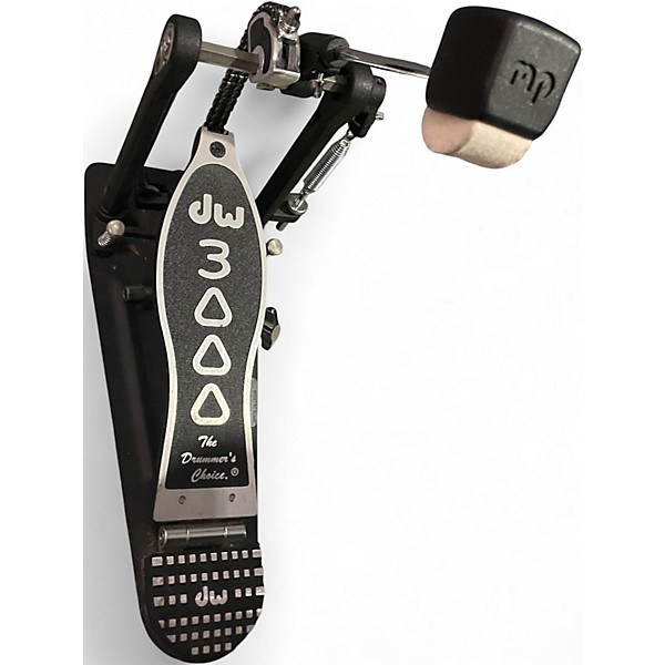 Used DW 3000 Series Single Single Bass Drum Pedal